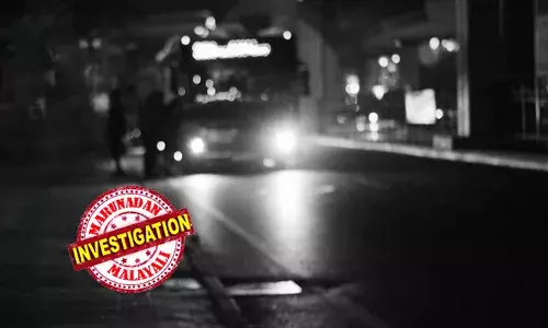 ഓടുന്ന ബസില്‍ പ്രസവിച്ചു; നവജാത ശിശുവിനെ തുണിയില്‍ പൊതിഞ്ഞ് പുറത്തേക്ക് വലിച്ചെറിഞ്ഞു;  ചോദിച്ചപ്പോള്‍ ഛര്‍ദിച്ചതെന്ന് മറുപടി; നാട്ടുകാര്‍ വിവരം അറിയിച്ചതോടെ അന്വേഷണവുമായി പൊലീസ്;  19കാരിയെയും യുവാവിനെയും കസ്റ്റഡിയിലെടുത്ത് പൊലീസ്