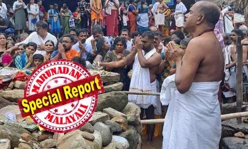 1500 രൂപയുടെ സ്വര്‍ണ്ണക്കുടം നേരത്തെ ബുക്ക് ചെയ്ത് കൊട്ടിയൂരില്‍ എത്തിയത് ജൂണ്‍ 23ന്; ആ ദര്‍ശന സമയം സിസിടിവി ഓഫായി; വിവരം പുറത്തു പോകാതിരിക്കാന്‍ മൊബൈല്‍ ജാമറുകള്‍ വച്ചു; ആര്‍ക്കും ആരേയും ഫോണില്‍ പോലും ബന്ധപ്പെടാന്‍ പറ്റാത്ത പഴുതടക്കല്‍; ശബരിമലയിലെ ട്രാക്ടറില്‍ കുടുങ്ങിയത് കൊട്ടിയൂരില്‍ അതി സുരക്ഷയില്‍ എത്തിയ എഡിജിപി? ആ മനോരമ വാര്‍ത്ത സത്യമെങ്കില്‍ വേണ്ടത് നടപടി