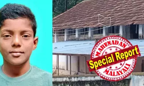 ട്യൂഷന്‍ കഴിഞ്ഞ് അര മണിക്കൂര്‍ മുമ്പേ സ്‌കൂളിലെത്തി; പതിവ് പോലെ ചെരിപ്പെറിഞ്ഞുള്ള കളിയില്‍ മിഥുന്റെ ചെരിപ്പ് തൊട്ടടുത്തുള്ള സൈക്കിള്‍ ഷെഡിന് മുകളില്‍ വീണു; കേറല്ലേ.. കേറല്ലേ എന്ന് കൂടെയുള്ളവര്‍ പറഞ്ഞിട്ടും വകവച്ചില്ല; പലകയുടെ ഇടയിലൂടെ ഷെഡിലേക്ക് ചാടിക്കയറി; ബെഞ്ച് എടുത്ത് ഷീറ്റിന് മുകളില്‍ വച്ച് ചെരിപ്പെടുക്കാന്‍ ശ്രമിച്ചു; തെന്നിയപ്പോള്‍ പിടിച്ചത് ത്രീ ഫേയ്‌സ് ലൈനില്‍; മിഥുന്റെ ജീവനെടുത്ത തേവലക്കര അപകടം ഇങ്ങനെ