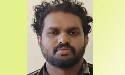 ഉറക്കത്തിലായിരുന്ന പതിനാലുകാരിയെ ലൈംഗികമായി ഉപദ്രവിച്ചു; വിവരം അറിഞ്ഞിട്ടും പിതാവും ബന്ധുവായ സ്ത്രീയും മറച്ചു വച്ചു; യുവാവ് അറസ്റ്റില്‍; വിവരം മറച്ചു വച്ചവര്‍ക്ക് എതിരേയും പോക്സോ കേസ്