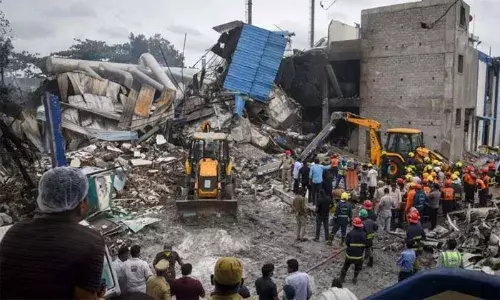 തെലങ്കാനയിലെ ഔഷധ നിര്‍മാണ ഫാക്ടറിയില്‍ സ്‌ഫോടനം; മരണ സംഖ്യ 46 ആയി ഉയര്‍ന്നു; മരിച്ചവരുടെ ബന്ധുക്കള്‍ക്ക് സര്‍ക്കാറും കമ്പനിയും ഒരു കോടി രൂപ വീതം നഷ്ടപരിഹാരം നല്‍കുമെന്ന് മുഖ്യമന്ത്രി