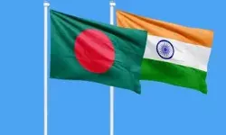 സമുദ്രാതിര്ത്തി ലംഘിച്ച് മത്സ്യബന്ധനം നടത്തിയെന്ന് ആരോപണം; 34 ഇന്ത്യന് മത്സ്യത്തൊഴിലാളികളെ അറസ്റ്റ് ചെയ്ത് ബംഗ്ലാദേശ്: തിരിച്ചെത്തിക്കാന് ശ്രമം തുടങ്ങിയതായി കേന്ദ്രം സമുദ്രാതിര്ത്തി ലംഘിച്ച് മത്സ്യബന്ധനം നടത്തിയെന്ന് ആരോപണം; 34 ഇന്ത്യന് മത്സ്യത്തൊഴിലാളികളെ അറസ്റ്റ് ചെയ്ത് ബംഗ്ലാദേശ്: തിരിച്ചെത്തിക്കാന് ശ്രമം തുടങ്ങിയതായി കേന്ദ്രം