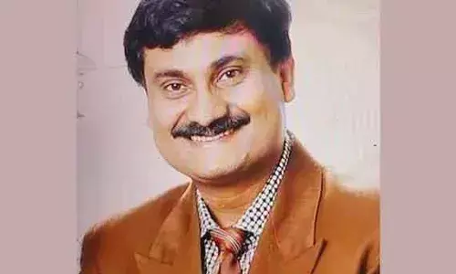 ജോലി സമ്മര്‍ദ്ദം സഹിക്കാനാകുന്നില്ല; ചീഫ് ബാങ്ക് മനേജരെ ജീവനൊടുക്കിയ നിലയില്‍ കണ്ടെത്തി; ആത്മഹത്യാക്കുറിപ്പ് കണ്ടെടുത്തു