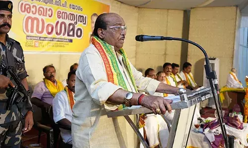 സംഘടിത വോട്ട് ബാങ്ക് സമുദായങ്ങള്‍ പടര്‍ന്നുപന്തലിച്ചു; അസംഘടിത സമുദായം തകര്‍ന്ന് താഴെ വീണു; കാന്തപുരം എന്ത് കുന്തമെടുത്തെറിഞ്ഞാലും ഞാന്‍ പറയാനുള്ളത് പറയും; വര്‍ഗീയത പരത്തുന്നതില്‍ കേസെടുത്തോളൂ; തുറന്നടിച്ച് വീണ്ടും വെള്ളാപ്പള്ളി