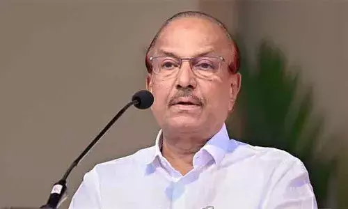 വെള്ളാപ്പള്ളിയുടെ വിദ്വേഷ പരാമര്‍ശത്തില്‍ സര്‍ക്കാര്‍ മറുപടി പറയണം; പച്ചക്ക് വര്‍ഗീയത പറയാന്‍ സര്‍ക്കാര്‍ കൂട്ടുനില്‍ക്കുകയാണ്; ഏത് സമുദായ വക്താവ് പറഞ്ഞാലും തെറ്റാണ്; നികുതി ഇല്ലാത്തതുകൊണ്ട് ആര്‍ക്കും എന്തും പറയാം എന്ന അവസ്ഥയാണ്; വിമര്‍ശനവുമായി പി കെ കുഞ്ഞാലിക്കുട്ടി