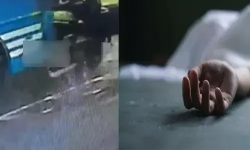 കുതിച്ചെത്തിയ പ്രൈവറ്റ് ബസ് സ്‌കൂട്ടറിൽ വന്നിടിച്ച് വിദ്യാര്‍ഥിക്ക് ദാരുണാന്ത്യം; ടയർ ശരീരത്തിലൂടെ കയറി ഇറങ്ങിയെന്ന് കണ്ടവർ; സംഭവം കണ്ണൂരിൽ