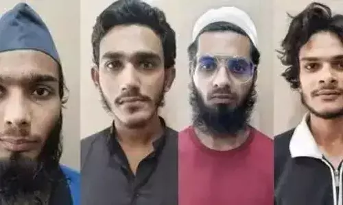 സമൂഹ മാധ്യമങ്ങളിലൂടെ ഭീകര സംഘടനയുടെ പ്രത്യയശാസ്ത്രം പ്രചരിപ്പിച്ചു; വ്യാജ കറൻസി റാക്കറ്റ് നടത്തി; ഗുജറാത്തിൽ അൽ–ഖായിദയുമായി ബന്ധമുള്ള നാലുപേര് ഭീകരവിരുദ്ധ സ്ക്വാഡിന്റെ പിടിയിൽ