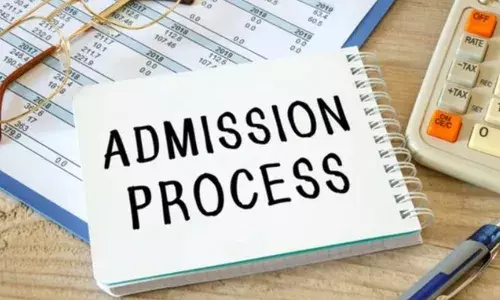 പ്ലസ് വണ്‍ പ്രവേശനം; സ്‌കൂളും വിഷയവും മാറ്റാന്‍ അപേക്ഷിച്ച വിദ്യാര്‍ഥികള്‍ക്കുള്ള ട്രാന്‍സ്ഫര്‍ അലോട്മെന്റ് ഫലം വെള്ളിയാഴ്ച; തിങ്കള്‍ വരെ സ്‌കൂളില്‍ പ്രവേശനം നേടാം