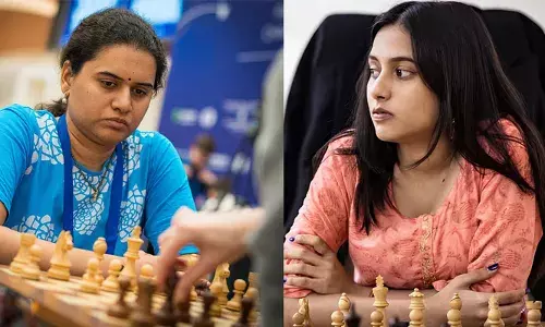 ചരിത്രനേട്ടത്തിലേക്ക് ഇന്ത്യ! ഫിഡെ വനിതാ ചെസ് ലോകകപ്പ് കിരീടം ഉറപ്പിച്ച് ഇന്ത്യന്‍ ഫൈനല്‍; കലാശപ്പോരില്‍ കൊനേരു ഹംപിയും കൗമാരതാരം ദിവ്യ ദേശ്മുഖും നേര്‍ക്കുനേര്‍; സമനില വന്നാല്‍ ടൈബ്രേക്കര്‍