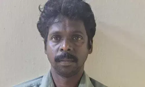 മരപ്പണിക്കാരന്റെ വിലാസം ചോദിച്ച് 13കാരിയെ സമീപിച്ചു; പിന്നാലെ ലൈംഗിക അതിക്രമം നടത്തി രക്ഷപ്പെട്ടു; സിസിടിവി കേന്ദ്രീകരിച്ച് അന്വേഷണം; 42കാരൻ പിടിയിൽ