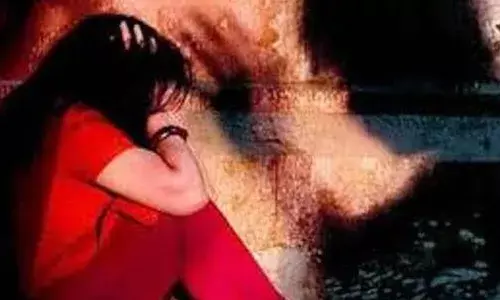 ഒഡീഷയിലെ സര്‍ക്കാര്‍ ഹോസ്റ്റലുകളിലെ പത്താം ക്ലാസ് വിദ്യാര്‍ത്ഥിനികള്‍ ഗര്‍ഭിണികള്‍; പ്രായപൂര്‍ത്തിയാകാത്ത പെണ്‍കുട്ടികള്‍ ഗര്‍ഭിണികളെന്ന് തെളിഞ്ഞത് പതിവ് പരിശോധനയില്‍