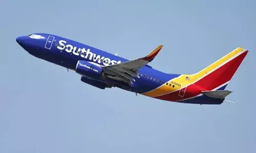 പറന്നുയർന്ന് ആറ് മിനിറ്റിനുള്ളിൽ കുറുകെ മറ്റൊരു വിമാനം; കോക്ക്പിറ്റിനുള്ളിൽ അപായ മുന്നറിയിപ്പ്; കൂട്ടിയിടിക്കാതെ തലനാരിഴയ്ക്ക് രക്ഷപ്പെട്ടു; രണ്ട് ജീവനക്കാർക്ക് പരിക്ക്