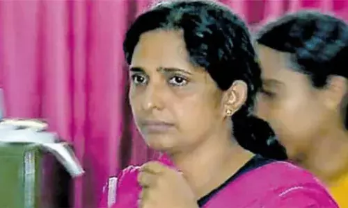 ജോളിയുടെ ആദ്യ ഭര്‍ത്താവ് റോയ് തോമസ് മരിച്ചത് സയനൈഡ് ഉള്ളില്‍ ചെന്ന്; രാസപരിശോധന നടത്തിയത് പോസ്റ്റുമോര്‍ട്ടം നടത്തിയ ഡോക്ടറുടെ സംശയത്തെത്തുടര്‍ന്നെന്ന് ഫോറന്‍സിക് വിഭാഗം മുന്‍സര്‍ജന്‍