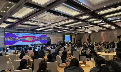 നഴ്സിംഗ് പഠനം ആഗ്രഹിക്കുന്ന വിദ്യാര്ത്ഥിനികള്ക്ക് ഒരു കോടി രൂപയുടെ സ്കോളര്ഷിപ്പ് പ്രഖ്യാപിച്ച് വേള്ഡ് മലയാളി കൗണ്സില് നഴ്സിംഗ് പഠനം ആഗ്രഹിക്കുന്ന വിദ്യാര്ത്ഥിനികള്ക്ക് ഒരു കോടി രൂപയുടെ സ്കോളര്ഷിപ്പ് പ്രഖ്യാപിച്ച് വേള്ഡ് മലയാളി കൗണ്സില്