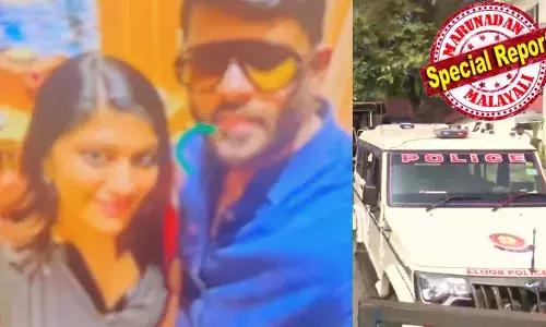 പ്രൈവറ്റ് സെക്രട്ടറിയായി ജോലി ചെയ്യവെ രഹസ്യമായി നടത്തിയ ചാറ്റുകള്‍ പുറത്തുവിടുമെന്ന് ഭീഷണിപ്പെടുത്തി; ദമ്പതികള്‍ ആവശ്യപ്പെട്ടത് 30 കോടി രൂപ; ഐടി വ്യവസായി പലതവണയായി കൈമാറിയത് 20 കോടി; ഹണി ട്രാപ്പ് കേസില്‍ തൃശൂര്‍ സ്വദേശിനിയും ഭര്‍ത്താവും അറസ്റ്റില്‍