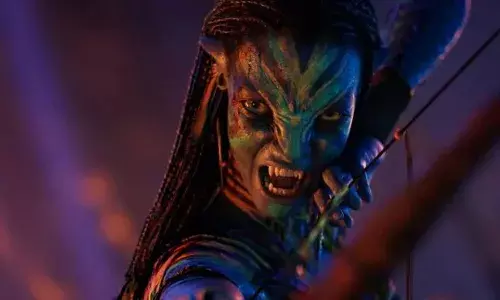 വിസ്മയം അവസാനിക്കുന്നില്ല..; വീണ്ടും ഞെട്ടിക്കാനൊരുങ്ങി ജെയിംസ് കാമറൂൺ;  ശ്രദ്ധ നേടി അവതാർ: ഫയർ ആൻഡ് ആഷ്ന്റെ ട്രെയ്‌ലർ