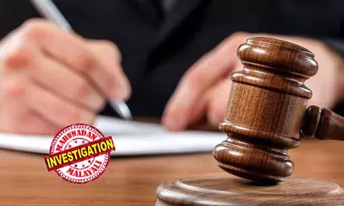 വിവാഹ വാഗ്ദാനം നല്‍കി വലയിലാക്കി; വീട്ടുകാര്‍ അറിയാതെ 15കാരിയുടെ മുറിയില്‍ പെണ്‍കുട്ടിയുടെ വസ്ത്രങ്ങള്‍ ധരിച്ച്  എട്ട് ദിവസം ഒളിച്ച് താമസിച്ചു പീഡിപ്പിച്ചു; തട്ടിക്കൊണ്ടു പോയി ലോഡ്ജില്‍ വച്ചു പീഡിപ്പിച്ചെന്നും പരാതി; 25കാരനായ പ്രതിയ്ക്ക് 50വര്‍ഷം കഠിനതടവ്