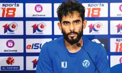 ഏഷ്യന്‍ കപ്പിലും ലോകകപ്പ് യോഗ്യതാ റൗണ്ടിലും നിലംതൊട്ടില്ല; ഇഗര്‍ സ്റ്റിമച്ചിനെ പുറത്താക്കി മനോലോ വന്നിട്ടും എട്ട് കളിയില്‍ ഒറ്റ ജയം മാത്രം; സ്പാനിഷ് തന്ത്രങ്ങളും പിഴച്ചതോടെ വഴികാട്ടാന്‍ ഇന്ത്യന്‍ പരിശീലകന്‍;  ഖാലിദ് ജമീല്‍ ഇന്ത്യന്‍ ഫുട്ബോള്‍ ടീം പരിശീലകന്‍; ഫിഫ റാങ്കിങ്ങില്‍ മുന്നേറുമോ? ആരാധകര്‍ പ്രതീക്ഷയില്‍