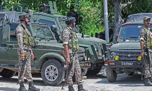 ഓപ്പറേഷന്‍ അഖാല്‍! കുല്‍ഗാം ജില്ലയില്‍ രാത്രിയിലുടനീളം ശക്തമായ വെടിവയ്പ്പ്; ഭീകരനെ വധിച്ച് സൈന്യം