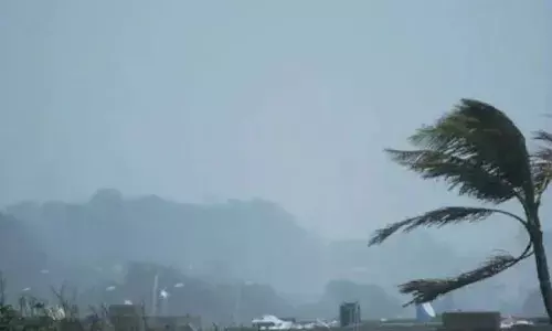 ചക്രവാതച്ചുഴി; സംസ്ഥാനത്ത് അടുത്ത അഞ്ച് ദിവസം അതിതീവ്ര മഴയ്ക്ക് സാധ്യത; ആറ് ജില്ലകളില്‍ ഇന്ന് ഓറഞ്ച് അലര്‍ട്ട്: ശക്തമായ കാറ്റിനും കടലാക്രമണത്തിനും സാധ്യത
