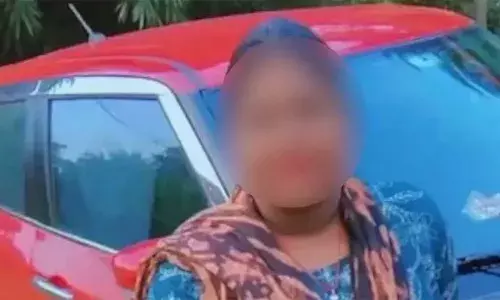 ഒഡിഷയില്‍ വിദ്യാര്‍ഥിനി തീകൊളുത്തി ജീവനൊടുക്കി; ഒരു മാസത്തിനുള്ളില്‍ മൂന്നാമത്തെ സംഭവം; സുഹൃത്തിന്റെ ഭീഷണിയെ തുടര്‍ന്നാണ് പെണ്‍കുട്ടി ജീവനൊടുക്കിയതെന്ന് പിതാവ്