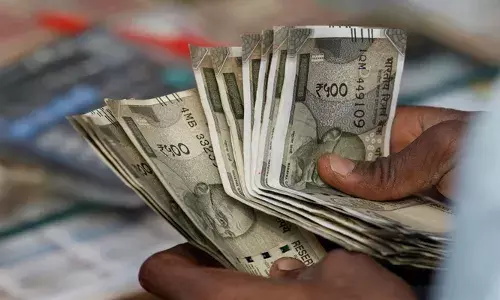 തിരഞ്ഞെടുപ്പ് ഡ്യൂട്ടി അലവന്‍സ് 225 രൂപ; ജീവനക്കാര്‍ കൈപ്പറ്റിയത് 2500 രൂപ: പിടികൂടിയതോടെ പണം തിരിച്ചടച്ച് സഹകരണ ബാങ്ക് ജീവനക്കാര്‍