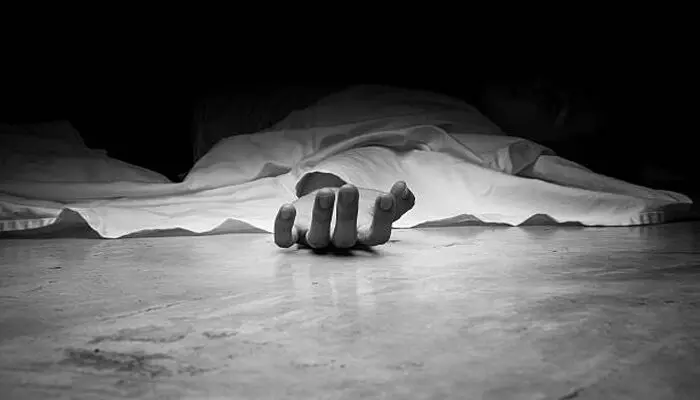 തിരുനെൽവേലി എക്‌സ്പ്രസ് ട്രെയിനിൽ അബോധാവസ്ഥയിൽ ഒരു പെൺകുട്ടി; സ്റ്റോപ്പില്ലാത്ത സ്ഥലത്ത് നിർത്തി കരുതൽ; ആശുപത്രിയിലെത്തിച്ചതും ദാരുണാന്ത്യം