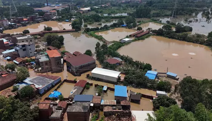 വടക്കുപടിഞ്ഞാറന് ചൈനയില് കനത്ത മഴ; വെള്ളപ്പൊക്കം വടക്കുപടിഞ്ഞാറന് ചൈനയില് കനത്ത മഴ; വെള്ളപ്പൊക്കം