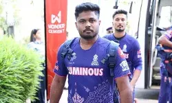 ഓപ്പണറാകാന് മെഗാ ലേലത്തില് ജോസ് ബട്ലറെ ഒഴിവാക്കി; വൈഭവ് സൂര്യവംശി തിളങ്ങിയതോടെ നായകന് പുറത്ത്; സഞ്ജു രാജസ്ഥാന് വിടുന്നത് ബാറ്റിങ് പൊസിഷനിലെ പ്രശ്നങ്ങളാലെന്ന് ആകാശ് ചോപ്ര; ചെന്നൈയേക്കാള് നല്ലത് കൊല്ക്കത്ത; കാരണം പറഞ്ഞ് മുന് ഇന്ത്യന് താരം ഓപ്പണറാകാന് മെഗാ ലേലത്തില് ജോസ് ബട്ലറെ ഒഴിവാക്കി; വൈഭവ് സൂര്യവംശി തിളങ്ങിയതോടെ നായകന് പുറത്ത്; സഞ്ജു രാജസ്ഥാന് വിടുന്നത് ബാറ്റിങ് പൊസിഷനിലെ പ്രശ്നങ്ങളാലെന്ന് ആകാശ് ചോപ്ര; ചെന്നൈയേക്കാള് നല്ലത് കൊല്ക്കത്ത; കാരണം പറഞ്ഞ് മുന് ഇന്ത്യന് താരം