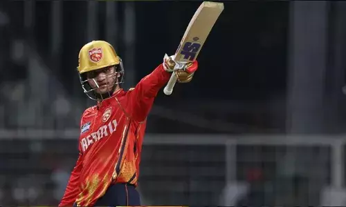 ഡൽഹി പ്രീമിയർ ലീഗിൽ പ്രിയാൻഷ് ആര്യയുടെ വെടിക്കെട്ട് ബാറ്റിംഗ്; 52 പന്തുകളിലെ തകർപ്പൻ സെഞ്ചുറി; ഔട്ടർ ഡൽഹി വാരിയേഴ്‌സിന് കൂറ്റൻ സ്‌കോർ