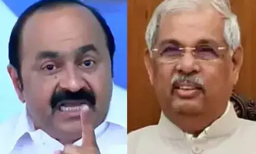സര്‍ക്കുലര്‍ നല്‍കാന്‍ ഗവര്‍ണര്‍ക്ക് എന്ത് അധികാരം? സര്‍ക്കാരിന് സമാന്തരമായി ഗവര്‍ണര്‍ തീരുമാനങ്ങള്‍ എടുക്കുന്നത് ഭരണഘടനാ ലംഘനം; മൗനം പാലിക്കാതെ ഗവര്‍ണറെ പ്രതിഷേധം അറിയിക്കാന്‍ മുഖ്യമന്ത്രി തയാറാകണമെന്ന് പ്രതിപക്ഷ നേതാവ്