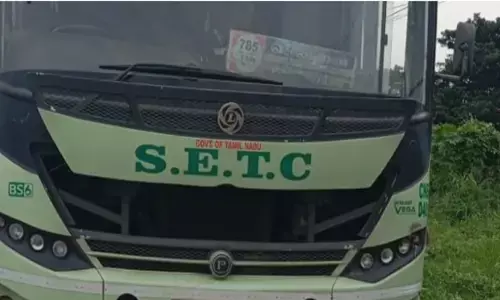 തമിഴ്നാട് ആർ ടി സി ബസും ബൈക്കും കൂട്ടിയിടിച്ച് വൻ അപകടം; 13-കാരിക്ക് ദാരുണാന്ത്യം; സംഭവം പാലക്കാട്