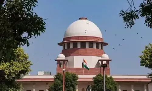 ബിഹാറിലെ വോട്ടര്‍ പട്ടിക പരിഷ്‌കരണം നിയമവിരുദ്ധമെന്ന് തെളിഞ്ഞാല്‍ റദ്ദാക്കും; മുന്നറിയിപ്പ് നല്‍കി സുപ്രീം കോടതി; പൗരത്വം തീരുമാനിക്കാന്‍ തിരഞ്ഞെടുപ്പ് കമ്മീഷന് അധികാരമുണ്ടോ എന്നതാണ് അടിസ്ഥാന പ്രശ്‌നമെന്ന് ഹര്‍ജിക്കാര്‍; നേരിട്ട് ഹാജരായ യോഗേന്ദ്ര യാദവിന്റെ വാദത്തിനിടെ നാടകീയ നിമിഷങ്ങള്‍