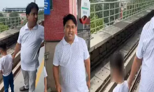 തെറ്റാണെന്ന് അറിഞ്ഞിട്ടും..എന്തിനാ ഇവർ ഇങ്ങനെയൊകെ ചെയ്യുന്നത്...; മെട്രോ ട്രാക്കിലെത്തിയ മകന് മൂത്ര ശങ്ക; പ്ലാറ്റ്ഫോമിൽ നിർത്തി കൊണ്ട് പിതാവ് ചെയ്തത്; വൈറലായി ദൃശ്യങ്ങൾ