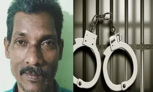 രഹസ്യ വിവരത്തിന്റെ അടിസ്ഥാനത്തിൽ വീട്ടിലേക്ക് ഇരച്ചെത്തി എക്സൈസ്; കയറി തപ്പിയപ്പോൾ കിട്ടിയത് വിദേശ മദ്യം; കൈയ്യോടെ പൊക്കി