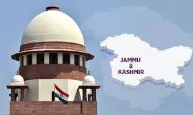 സംസ്ഥാന പദവി നല്‍കുന്നത് പരിശോധിക്കുമ്പോള്‍ നിലവിലെ സാഹചര്യവും കണക്കിലെടുക്കണം; പഹല്‍ഗാമില്‍ സംഭവിച്ചതും അതേത്തുടര്‍ന്നുണ്ടായ പ്രത്യാഘാതവും അവഗണിക്കാനാവില്ല; ജമ്മു കശ്മീരിന്റെ സംസ്ഥാനപദവി: കേന്ദ്രം എട്ടാഴ്ചയ്ക്കുള്ളില്‍ മറുപടി നല്‍കണമെന്ന് സുപ്രീംകോടതി