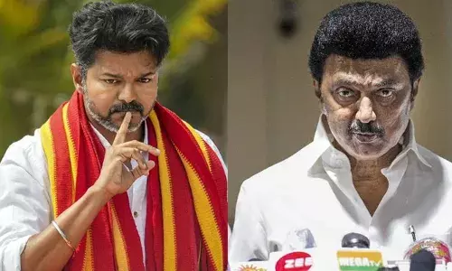 ഗവര്‍ണറുടെ നടപടികളില്‍ പ്രതിഷേധം: ആര്‍എന്‍ രവിയുടെ സ്വാതന്ത്ര്യദിന വിരുന്ന് ബഹിഷ്‌കരിച്ച് എംകെ സ്റ്റാലിന്‍; പങ്കെടുക്കാനില്ലെന്ന് ടിവികെയും