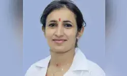 പെരുമ്പാവൂരില് യുവ വനിതാ ഡോക്ടര് താമസ സ്ഥലത്ത് മരിച്ച നിലയില് കണ്ടെത്തി; കൈത്തണ്ടയില് ഒരു സിറിഞ്ച് കണ്ടതായി വിവരം; ആത്മഹത്യ ചെയ്തതാകാമെന്ന് പൊലീസിന്റെ പ്രാഥമിക നിഗമനം പെരുമ്പാവൂരില് യുവ വനിതാ ഡോക്ടര് താമസ സ്ഥലത്ത് മരിച്ച നിലയില് കണ്ടെത്തി; കൈത്തണ്ടയില് ഒരു സിറിഞ്ച് കണ്ടതായി വിവരം; ആത്മഹത്യ ചെയ്തതാകാമെന്ന് പൊലീസിന്റെ പ്രാഥമിക നിഗമനം