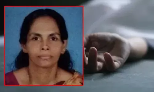 മുറ്റമടിക്കുന്നതിനിടെ വൈദ്യുതി ലൈൻ പൊട്ടിവീണു; വീട്ടമ്മ ഷോക്കേറ്റ് മരിച്ചു; സംഭവം വടകര