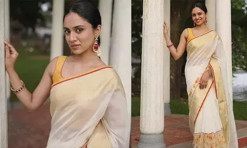 കൊഞ്ചി കൊഞ്ചി ചിരിച്ചാൽ..; സെറ്റുസാരിയിൽ സുന്ദരിയായി മീനാക്ഷി; ഒപ്പം ദിലീപിന്റെ ഹിറ്റ് ഗാനവും; കാവ്യ മാധവന്റെ ലക്ഷ്യയുടെ മോഡലായി താരപുത്രിയുടെ ചിത്രങ്ങൾ വൈറൽ