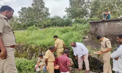 ഭര്‍ത്താവിന്റെ സംശയരോഗത്തെ തുടര്‍ന്ന് യുവതിയുടെ കൊലപാതകം; കൊലയ്ക്ക് ഉപയോഗിച്ച കത്തി കണ്ടെടുക്കാന്‍ പ്രതിയുടെ ട്രെയിന്‍ യാത്ര പല തവണ പുനരാവിഷ്‌കരിച്ച് പോലീസ്; വലിച്ചെറിഞ്ഞെന്ന് പറഞ്ഞ സ്ഥലത്ത് സംഘം ചേര്‍ന്ന് തെരച്ചില്‍; ഒടുവില്‍ കത്തി കണ്ടെടുത്തു