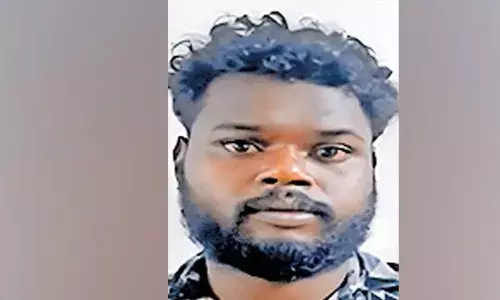 ചായ കുടിക്കാന്‍ നോക്കിയപ്പോള്‍ രുചിയിലും നിറത്തിലും വ്യത്യാസം; സംശയം രക്ഷയായി; മുന്‍വൈരാഗ്യത്തിന്റെ പേരില്‍ കട്ടന്‍ചായയില്‍ വിഷം കലര്‍ത്തി കൊല്ലാന്‍ ശ്രമം; യുവാവ് പിടിയില്‍