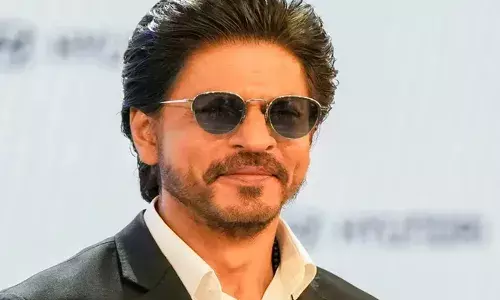 ഇനി പുതിയ ചിത്രം എപ്പോൾ?; ആരാധകന്റെ ചോദ്യത്തിന് കിടിലം മറുപടിയുമായി എസ്ആർകെ;  കഠിനമായി പരിശ്രമിക്കുന്നുണ്ടെന്നും റിപ്ലൈ