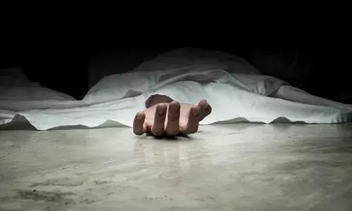 ചെന്നൈയില്‍ മലയാളിയായ മെഡിക്കല്‍ വിദ്യാര്‍ത്ഥിനിയെ മരിച്ച നിലയില്‍ കണ്ടെത്തി; തൂങ്ങി മരിച്ചത് തൃശൂര്‍ സ്വദേശിനിയായ ഡോ. ജ്വാല