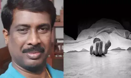 ഓഫീസിലേക്ക് പോകാൻ ഇറങ്ങവേ തോന്നിയ തളർച്ച; പിന്നാലെ ഡെപ്യൂട്ടി തഹസിൽദാർ കുഴഞ്ഞ് വീണ് മരിച്ചു; ഹൃദയാഘാതമെന്ന് നിഗമനം; വേദനയോടെ കുടുംബം
