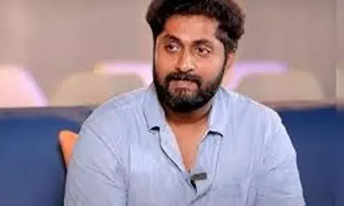 അച്ഛന്റെ സുഹൃത്തുക്കളുമായി ഇടപെടാറില്ല; അവര്‍ ഇന്നേവരെ പാര മാത്രമേ വെച്ചിട്ടുള്ളു; പെര്‍ഫോമന്‍സ് മോശമാണെങ്കില്‍ വീട്ടിലേക്ക് വിളി പോകും; ധ്യാന്‍ ശ്രീനിവാന്‍