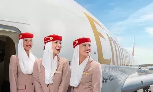 നിരവധി തൊഴിലവസരങ്ങളുമായി എമിറേറ്റ്‌സ് രംഗത്ത്; ക്യാബിന്‍ക്രൂ ആയി ജോലി ചെയ്യാന്‍ നിരവധി പേര്‍ക്ക് അവസരം