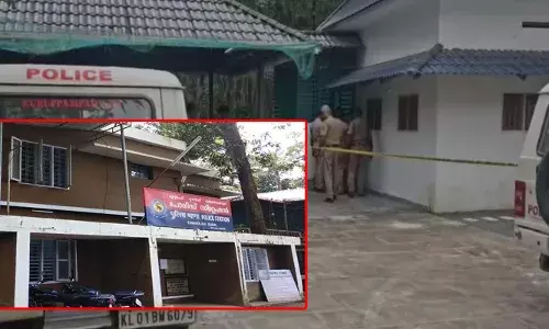 കോതമംഗലത്ത് അടച്ചിട്ട വീടിന്റെ മാലിന്യ ടാങ്കിൽ സ്ത്രീയുടെ മൃതദേഹം; വീടിന്റെ വർക്ക് ഏരിയയുടെ ​ഗ്രില്ല് തകർത്ത നിലയിൽ; അന്വേഷണം ആരംഭിച്ച് പോലീസ്