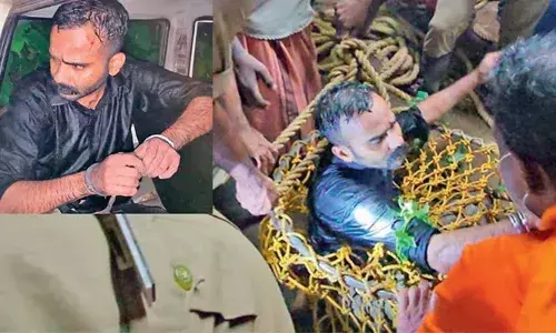 പോലീസിനെ വെട്ടിച്ച് രക്ഷപ്പെടാൻ ശ്രമം; കിണറ്റിൽ ചാടിയ പ്രതിയെ ഫയർഫോഴ്സ് രക്ഷപ്പെടുത്തി; സംഭവം എഴുകോണിൽ
