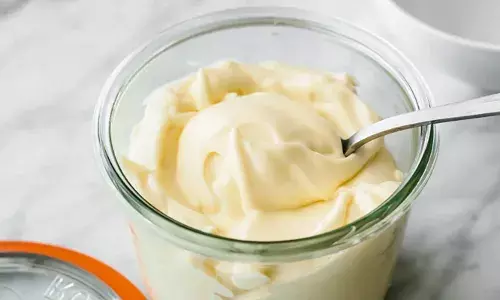 കഫേയിൽ കയറിയ യുവാവിന് സാൻവിച്ച് കഴിക്കാൻ മോഹം; വിളമ്പിയപ്പോൾ മുക്കി കഴിക്കാൻ ആ മോസ്റ്റ് ഫേവറൈറ്റ് ഡിഷില്ല; പൊടുന്നനെ പ്രകോപനം; പാഞ്ഞെത്തിയ പോലീസ് കണ്ടത്